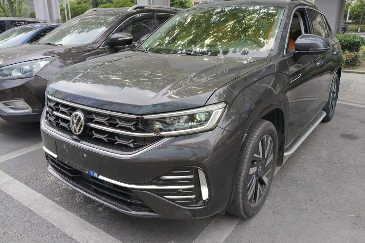 Used Volkswagen Tayron 2024 330TSI Two-Wheel Drive R-Line High-Energy Version