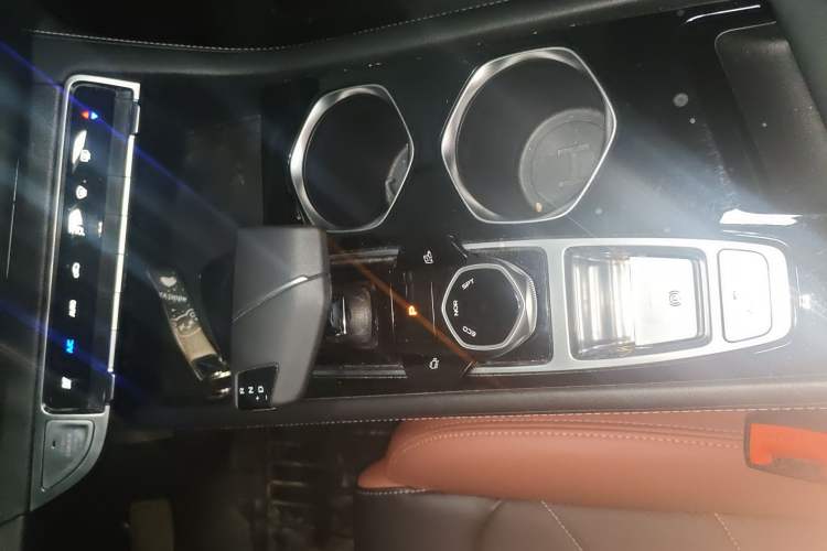 Used CHANGAN Eado 2023 Changan Edition PLUS Blue Whale NE 1.4T GDI DCT Prestige Version
