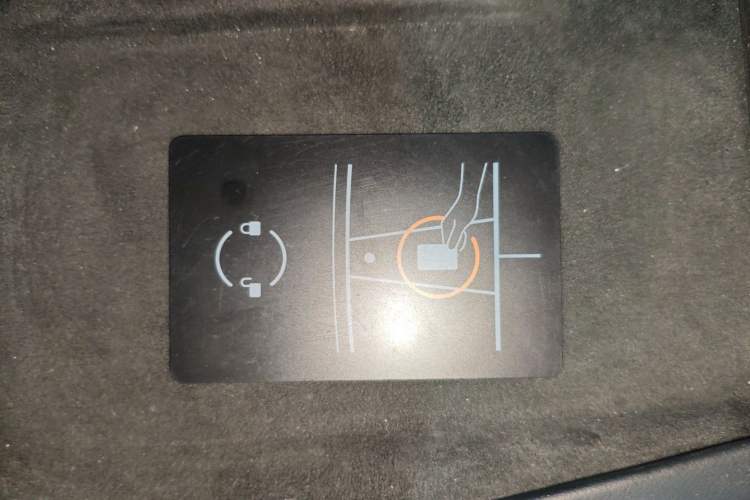 Used Tesla Model X 2023 Three-Motor All-Wheel-Drive Plaid Version
