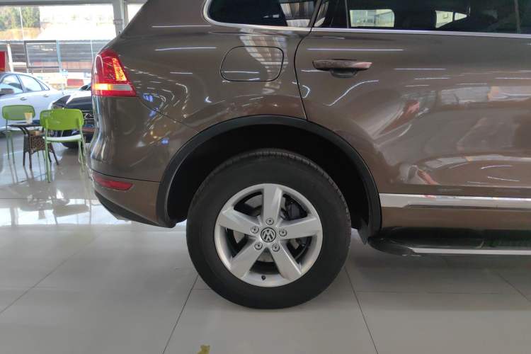 Used Volkswagen Touareg 2015 3.0 TSI Comfort Model