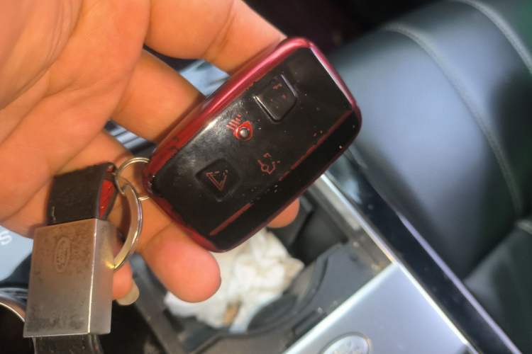 Used Land Rover Range Rover Velar 2019 250 PS