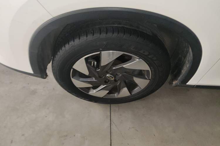 Used GAC Trumpchi GS4 2021 270T Automatic Elite Tech Edition Left Front Wheel Hub