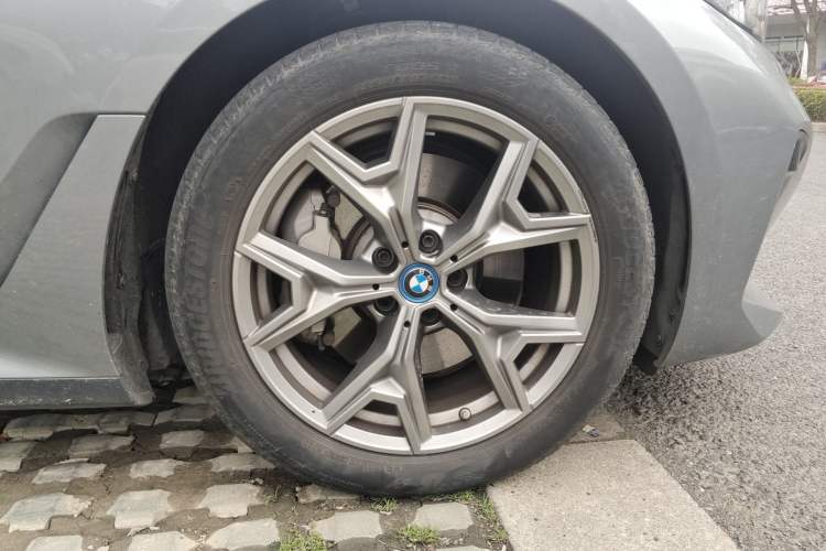 Used BMW i3 2024 eDrive 35 L
