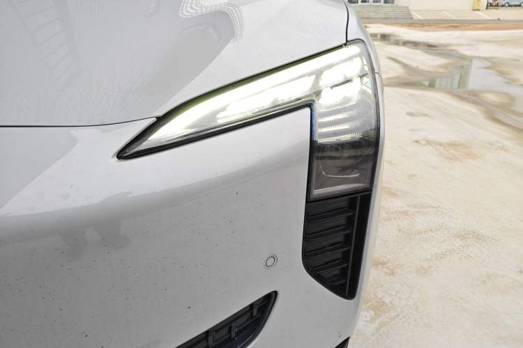 Used Hongqi EH7 2024 690 Pro