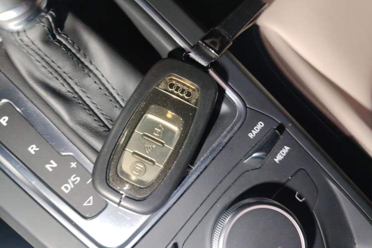 Used Audi Q2L 2018 35 TFSI Fashionable & Elegant Version China VI Emission Standard
