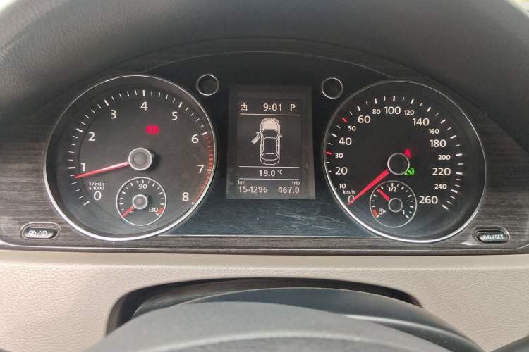 Used Volkswagen Magotan 2013 1.8TSI Prestige Model Instrument Cluster