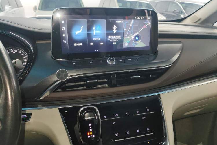 Used Buick GL8 2021 Land Cruiser Executive Class 652T Luxury Model