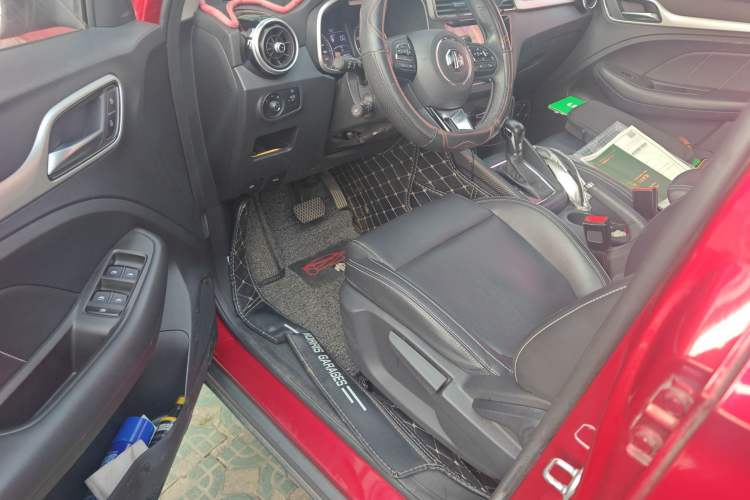 Used MG ZS 2017 1.5L Automatic Luxury Edition Driver Seat