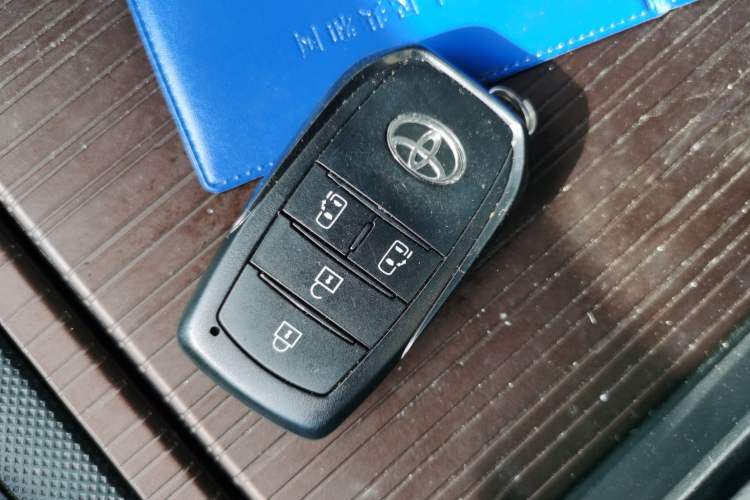 Used Toyota Granvia 2024 2.5L Hybrid Comfort Edition