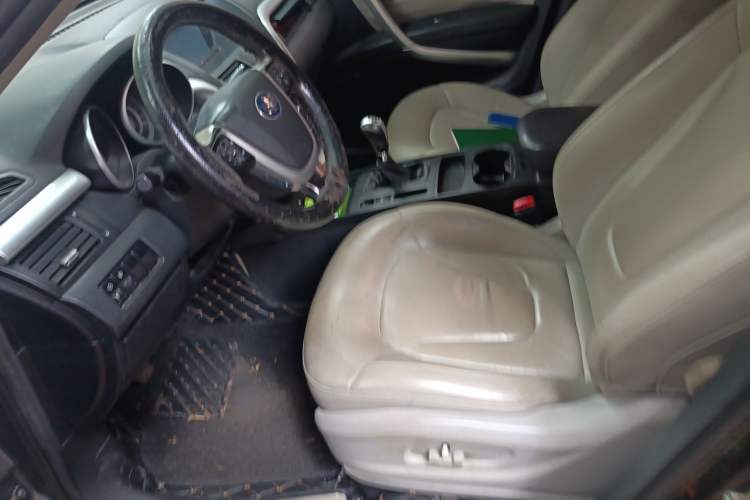 Used Bestune X80 2013 2.0L manual luxury version
