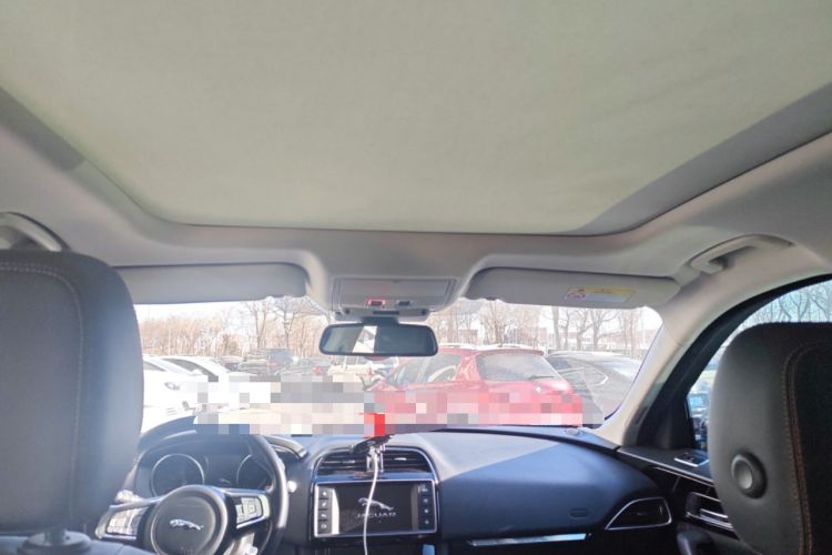 Used Jaguar F-PACE 2018 2.0T Two-Wheel Drive Urban Deluxe Edition
