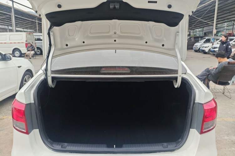 Used Kia K2 2015 Sedan 1.4L Automatic GLS