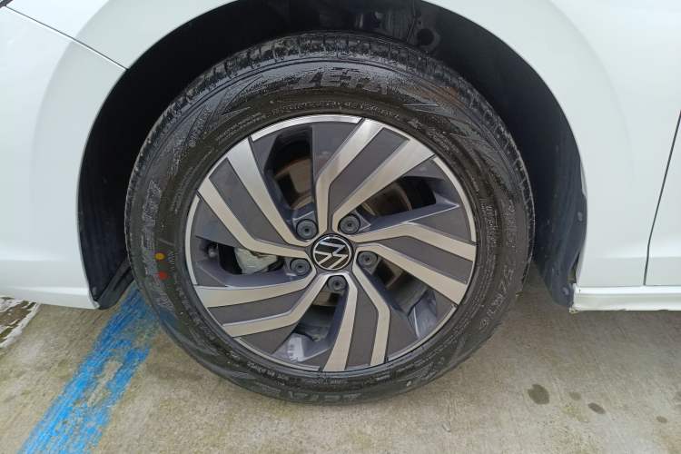 Used Volkswagen Bora 2023 200TSI DSG Smart Drive Version Exterior 3