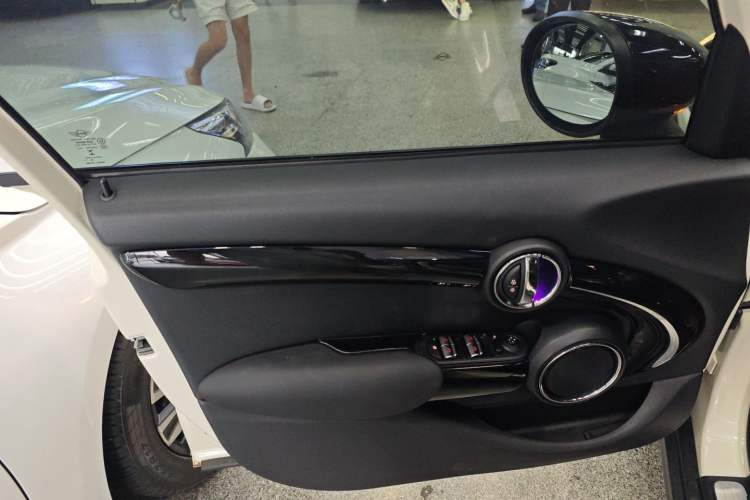 Used MINI MINI 2019 2.0T COOPER S Artist Five-Door Edition