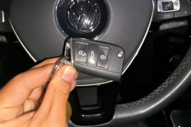 Used Volkswagen T-ROC 2020 280TSI DSG Two-Wheel Drive Comfort Version