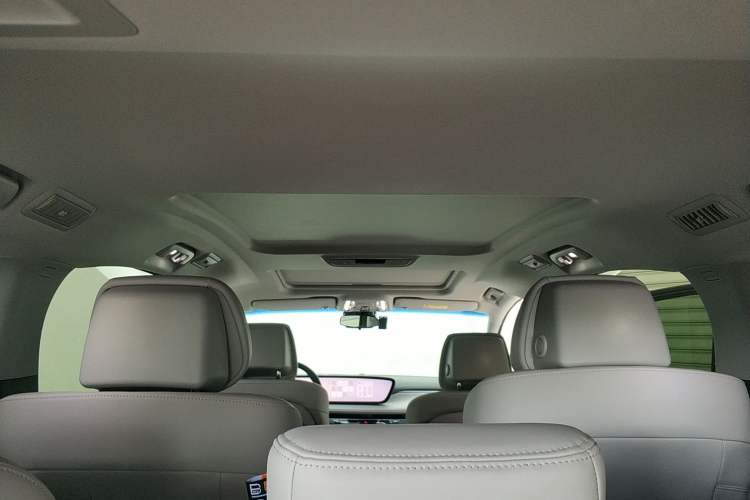 Used Buick GL8 2025 Lu Zun Smart Enjoyment Edition Headliner