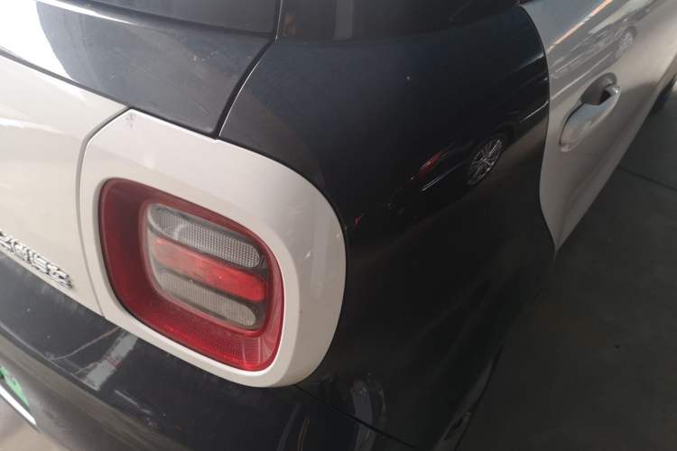 Used ORA Black Cat 2021 301 km Basic Version
