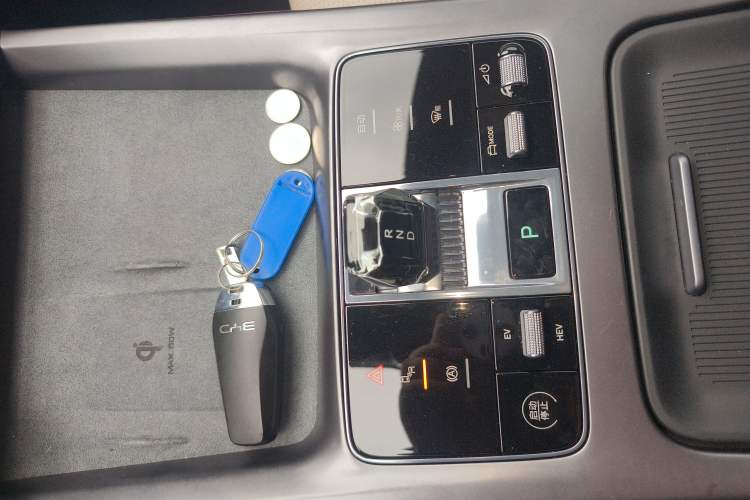 Used BYD Seal 2023 DM-i 1.5L 121km Prestige Model
