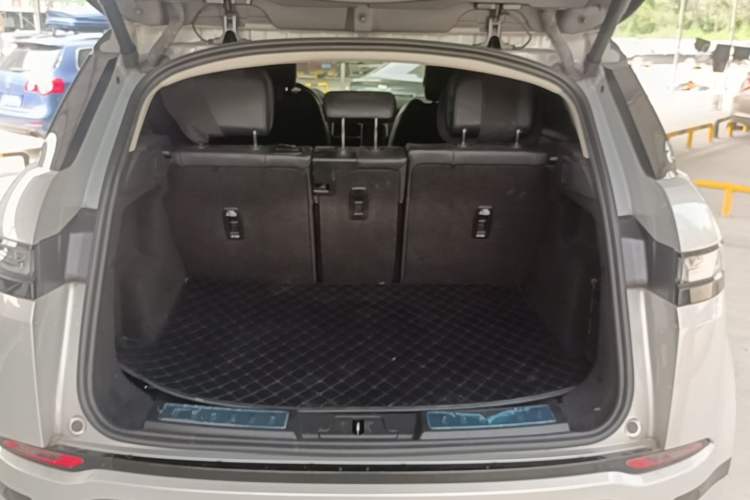 Used Land Rover Range Evoque 2022 Aurora L 249 PS R-Dynamic Luxury Edition
