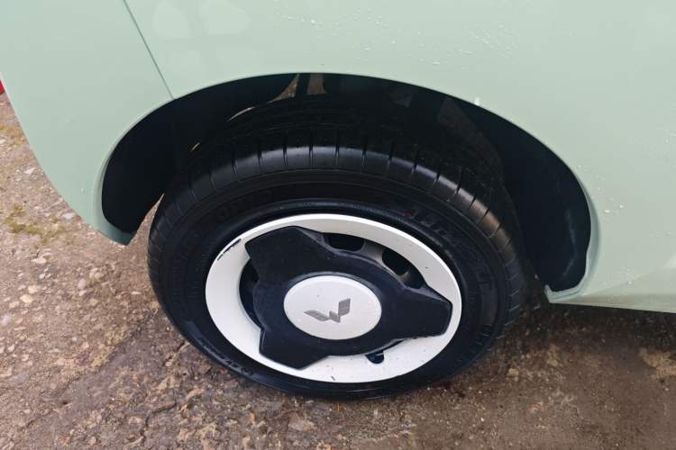 Used Wuling Hongguang MINIEV 2022 Macaron Premium Model – Lithium Iron Phosphate
