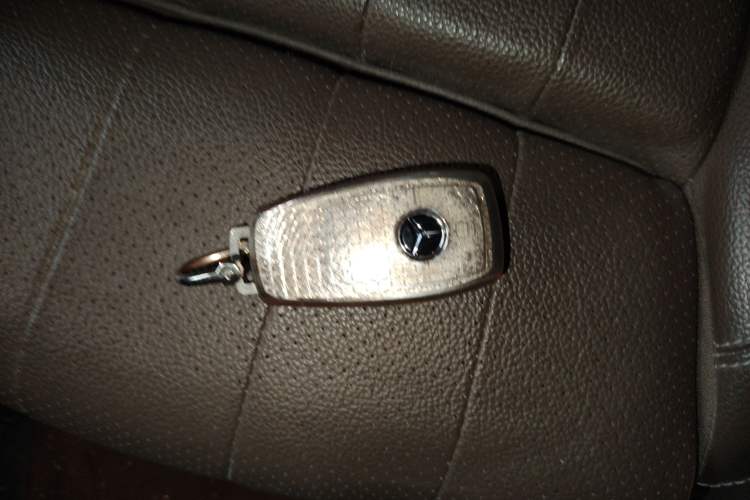 Used Mercedes-Benz E-Class 2017 E 200 L 4MATIC Interior 1