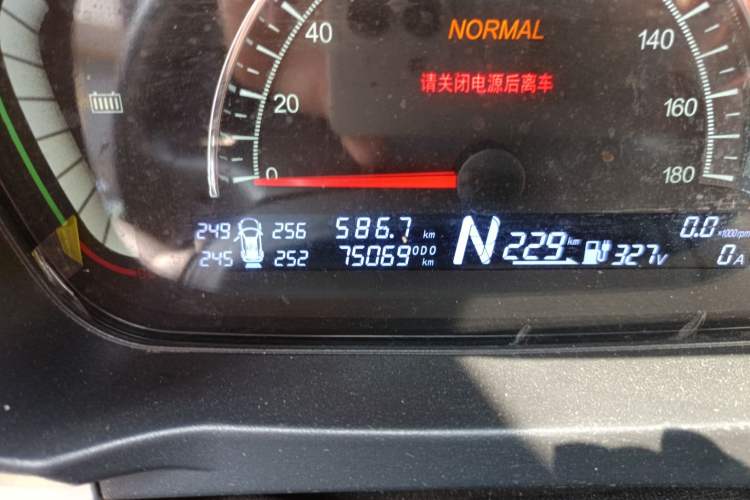Used Dayun Yuehu 2023 300 Standard Edition Odometer Close Up