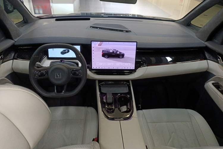 Used Zeekr 009 2024 7-Seater Walk-Through Version Four-Wheel Drive 108 kWh