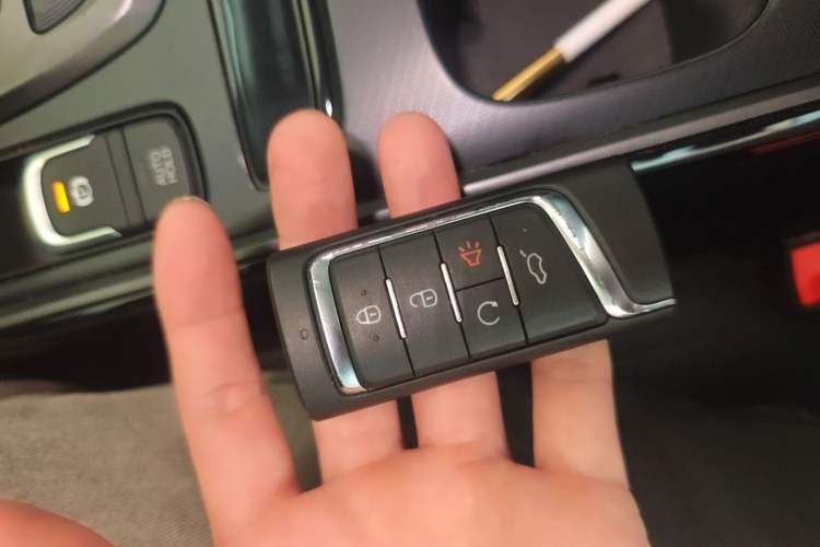 Used GAC Trumpchi GS4 2020 270T Automatic Luxury Smart Connectivity Version Vehicle Key