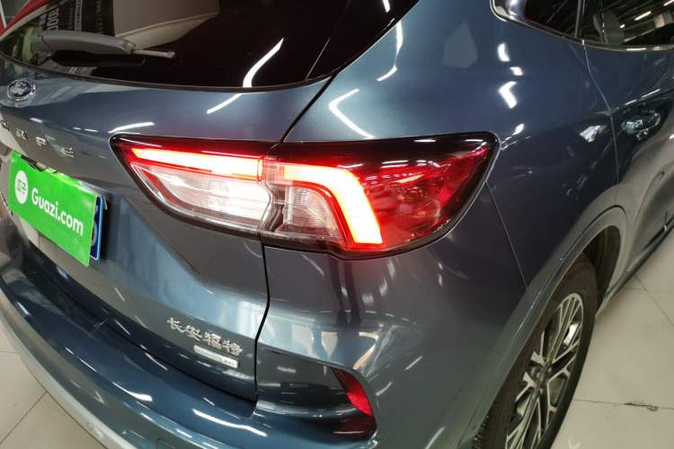 Used Ford Escape 2020 EcoBoost 245 Two-Wheel Drive Smart & Enjoyment Model
