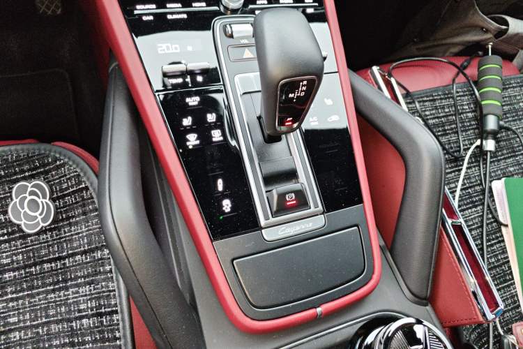 Used Porsche Cayenne 2023 Cayenne 3.0T Platinum Edition Gear Lever