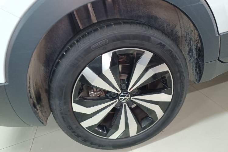 Used Volkswagen Tharu 2025 New Sharp 1.5L Ambitious Edition Right Rear Wheel Hub