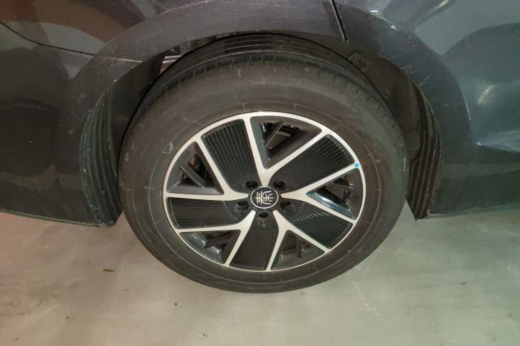 Used BYD Qin L 2025 DM-i Smart Drive 120KM Superior Model
