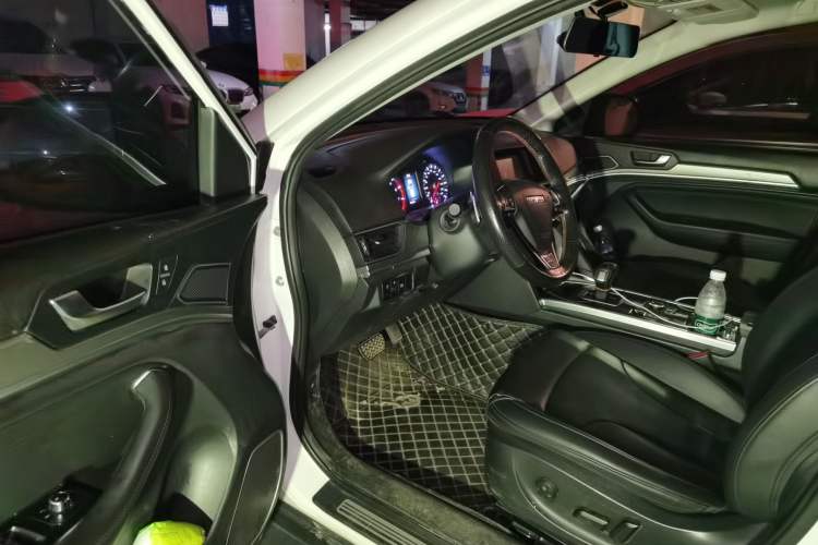 Used Haval H6 2018 Sport Edition 1.5T Automatic Two-Wheel Drive Elite Model China V Standard
