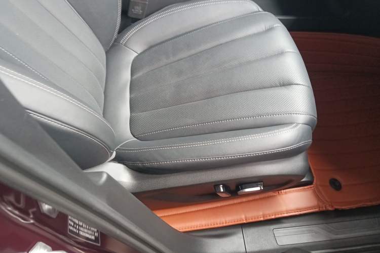 Used Ford Equator 2021 EcoBoost 225 Platinum Edition 6-seater
