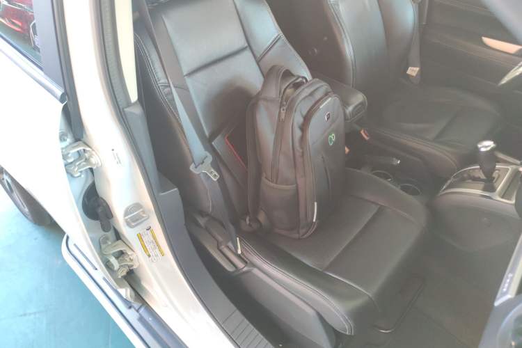 Used Jeep Compass 2015 2.0L Two-Wheel Drive Luxury Edition