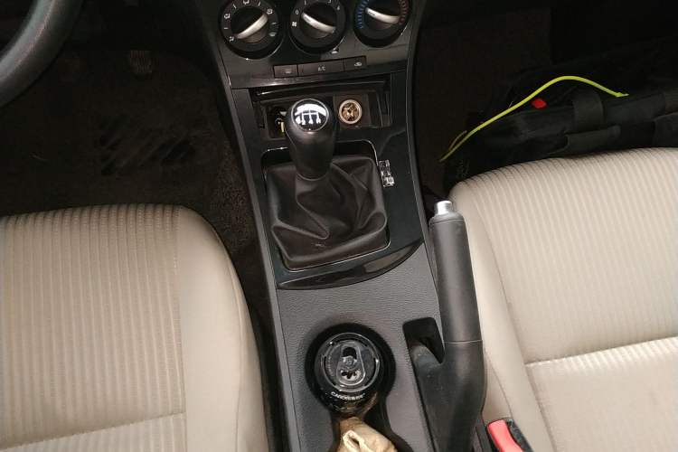 Used Mazda Mazda 3 2015 Sedan 1.6L Manual Comfort Model
