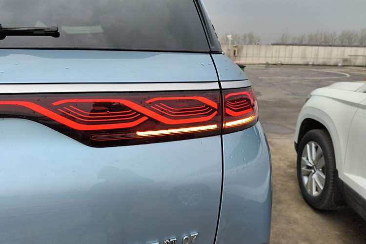 Used BYD Frigate 07 2023 DM-i 100KM Flagship Model
