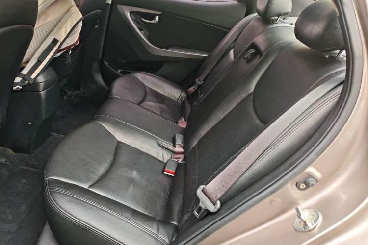 Used Hyundai Elantra (5th Generation / Langdong) 2016 1.6L Automatic Prestige Model