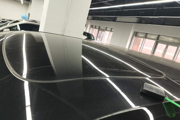 Used Volvo EM90 2025 Ultra Six-Seater
