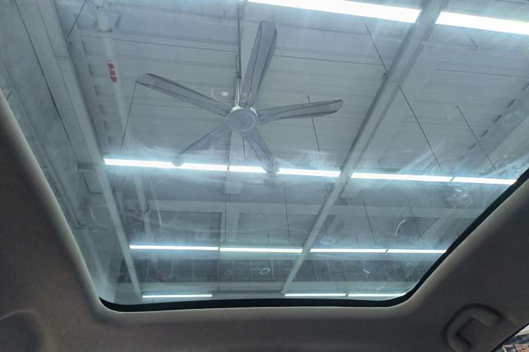 Used BYD Song MAX 2018 1.5T Automatic Smart Connect Elite Model with 6 Seats
