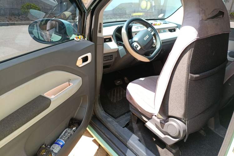 Used Chery QQ Ice Cream 2022 170km Sundae Phosphate Lithium-Ion Driver Seat