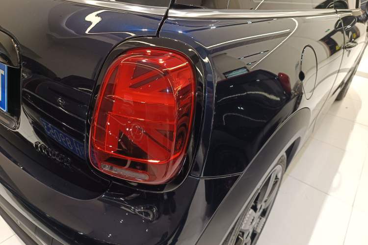 Used MINI 2023 Updated 1.5T COOPER Artist