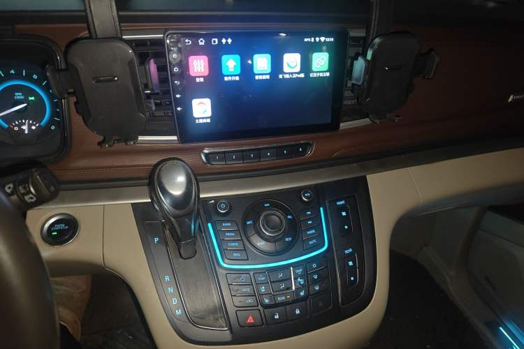 Used Buick GL8 2014 3.0L XT Luxury Business Flagship Edition Audio And AC Panel