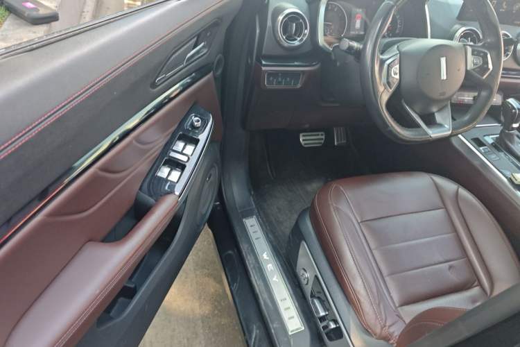 Used Wey VV5 2017 2.0T Ultra-Luxury Version
