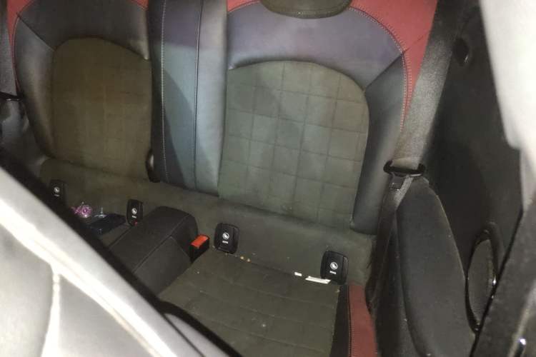 Used MINI JCW 2016 2.0T JOHN COOPER WORKS Avant-Garde Left Rear Seat