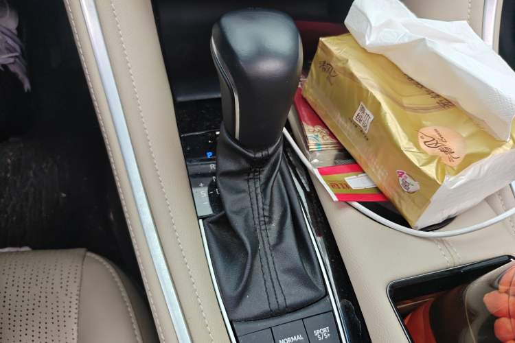 Used Toyota Avalon 2022 2.5L Luxury Edition