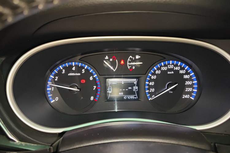 Used Venucia T90 2017 2.0L CVT Smart Edition
