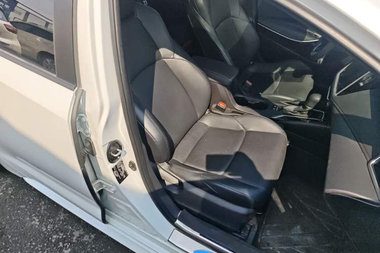 Used Toyota Levin 2022 Dual-Motor 1.8H E-CVT Tech Edition