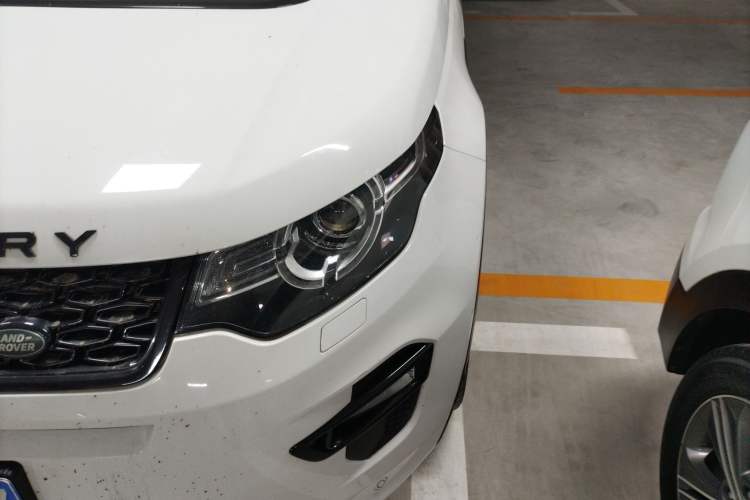 Used Land Rover Discovery Sport 2019 240 PS SE Dynamic Version China VI Standard Left Front Headlight