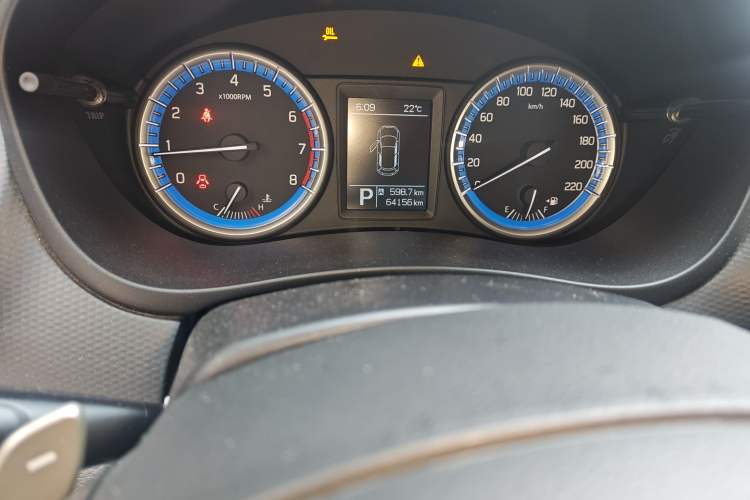 Used Suzuki S-Cross 2014 1.6L CVT Two-Wheel Drive Elite Version Odometer Close Up